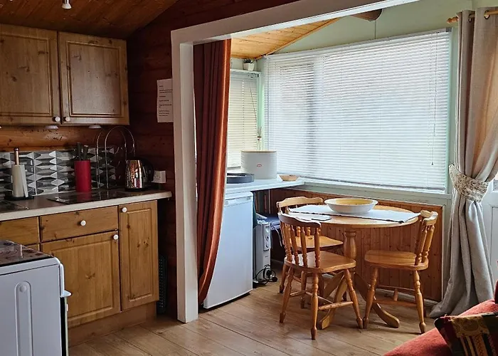 Snowdonia National Park Log Cabin With Garden